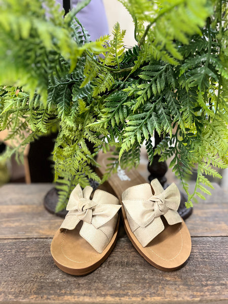 Corkys Rock the Bowtie