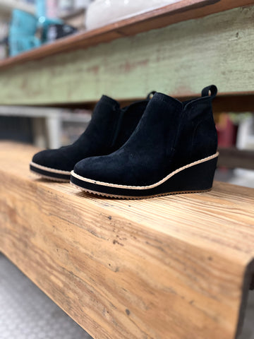 Corkys Tomb Black Suede Boot