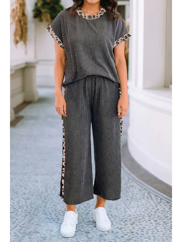 The Leopard Corded Travel Set