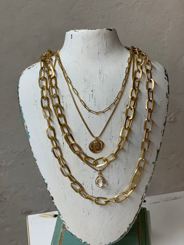 POSH JEWELRY CO. MULTI LAYER NECKLACE