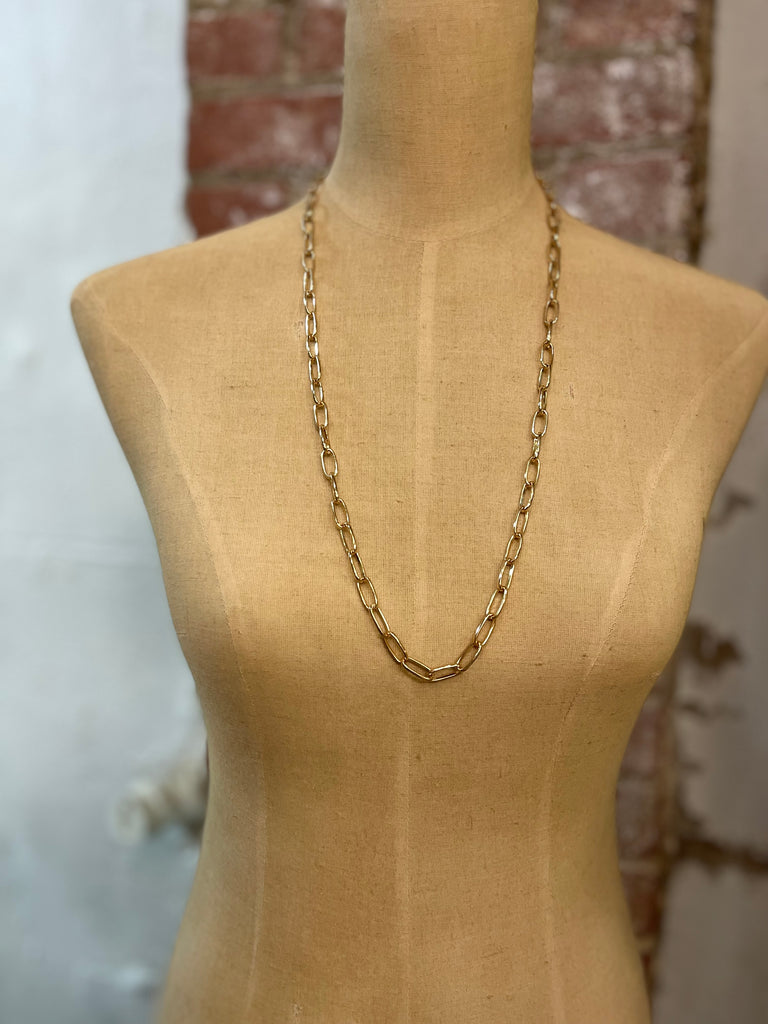 LARGE GOLD CHAIN NECKLACE